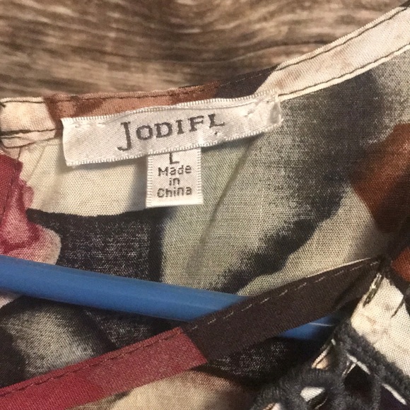 NWOT Pattern Tunic - Picture 5 of 6